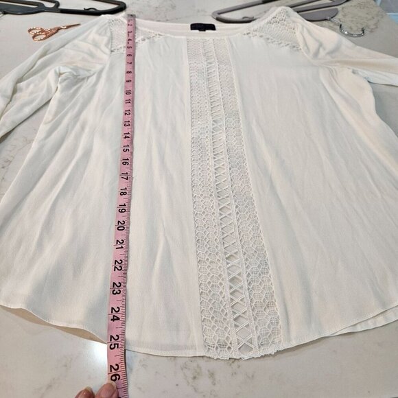 Hale Bob Size Medium White Embroidered Long Sleeve Feminine Blouse Top - Picture 7 of 8